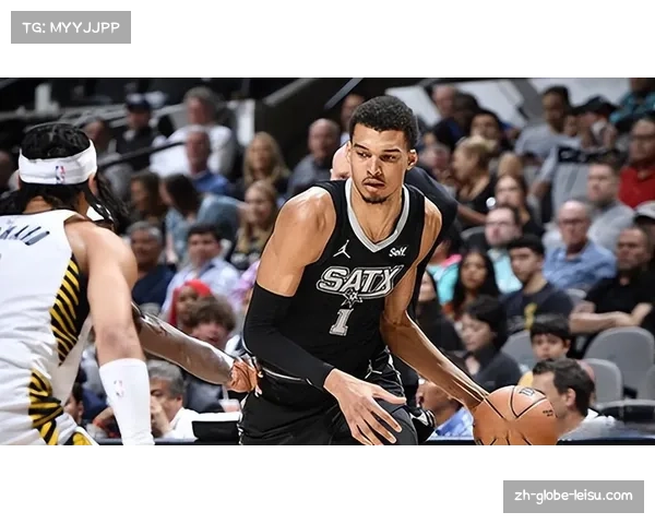 文班亚马高效表现难阻马刺连败 球队篮板保护问题亟待解决